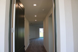 3574 74th Ave Cir E in Sarasota, FL - Building Photo - Building Photo