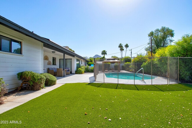 property at 1201 E Northview Ave