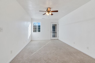 1319 S 1180 W in Orem, UT - Foto de edificio - Building Photo