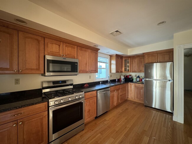 69 School St, Unit 2