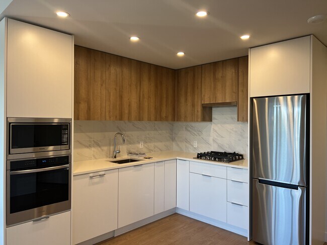 13359 Old Yale Rd in Delta, BC - Building Photo - Building Photo