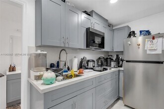 26620 SW 136th Ave in Naranja, FL - Foto de edificio - Building Photo