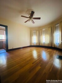 72 Roseclair St photo'