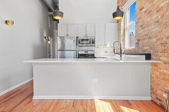 2038 W Webster Ave, Unit #  03 in Chicago, IL - Building Photo - Building Photo