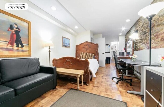 property at 413 E 85th St