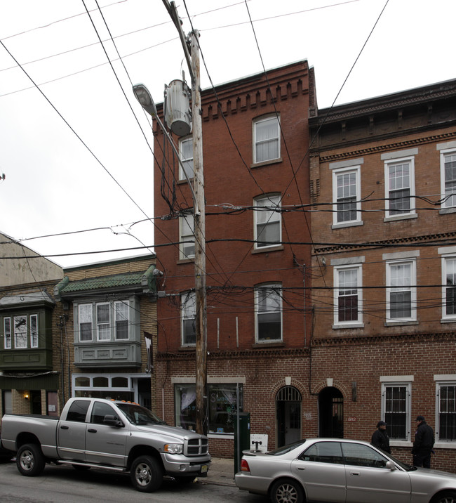 614 S 3rd St in Philadelphia, PA - Foto de edificio - Building Photo