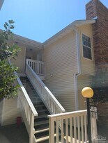 501 E Burgess Rd in Pensacola, FL - Building Photo