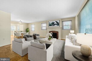 6504 Stratford Rd in Chevy Chase, MD - Building Photo