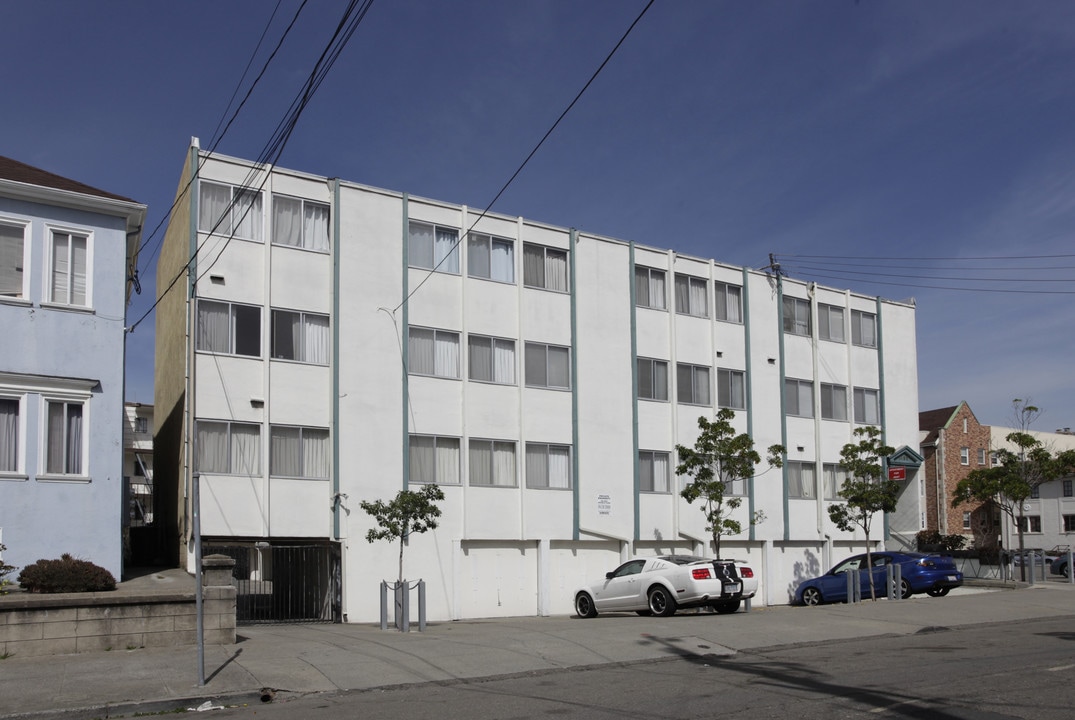 1435 3rd Ave in Oakland, CA - Building Photo