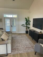 37015 Waldo Dr in Dade City, FL - Foto de edificio - Building Photo