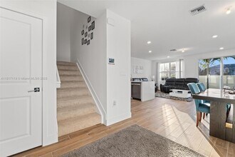 210 SW 170th Ave in Pembroke Pines, FL - Building Photo - Building Photo