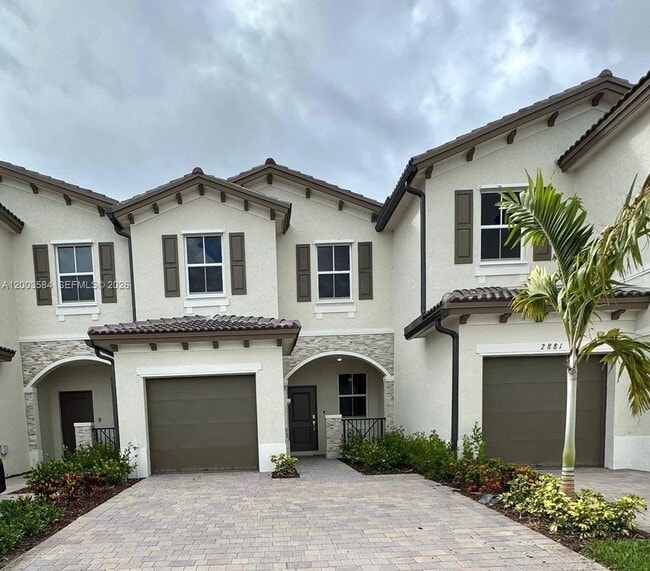 property at 2877 SE 24th Ct