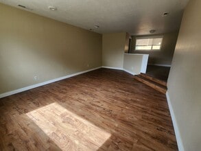 220 W 12th Ave in Kennewick, WA - Building Photo - Building Photo