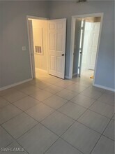 23520 Walden Center Dr in Bonita Springs, FL - Foto de edificio - Building Photo