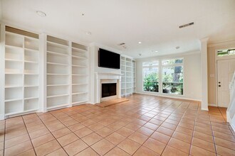 2206 Welch St in Houston, TX - Building Photo - Building Photo