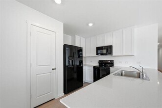 647 Montclair Ave in Princeton, TX - Building Photo - Building Photo