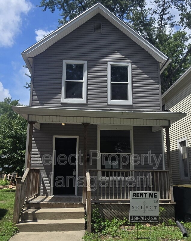 2152 Fox Ave