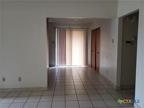 2204 Shoemaker Dr in Killeen, TX - Building Photo - Building Photo