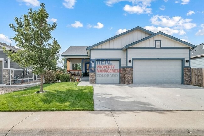 property at 1033 Traildust Dr