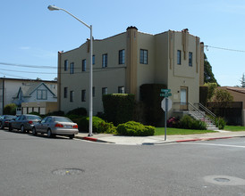 436 N Claremont St in San Mateo, CA - Building Photo - Building Photo