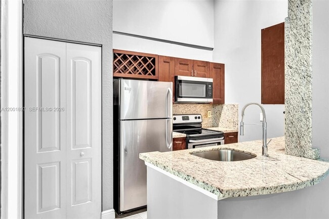 property at 2851 N Oakland Forest Dr