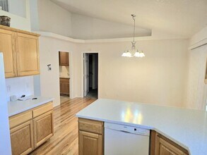 1728 W Greenhead Dr in Meridian, ID - Building Photo - Building Photo