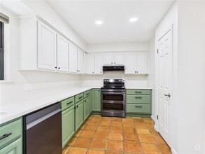 6401 Cascada Dr in Austin, TX - Building Photo - Building Photo