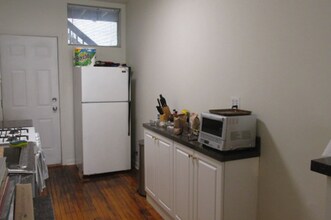 719 W Roscoe St, Unit 2 in Chicago, IL - Building Photo - Building Photo