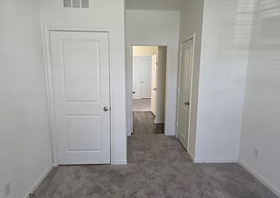 4913 Jovian in San Antonio, TX - Building Photo - Building Photo