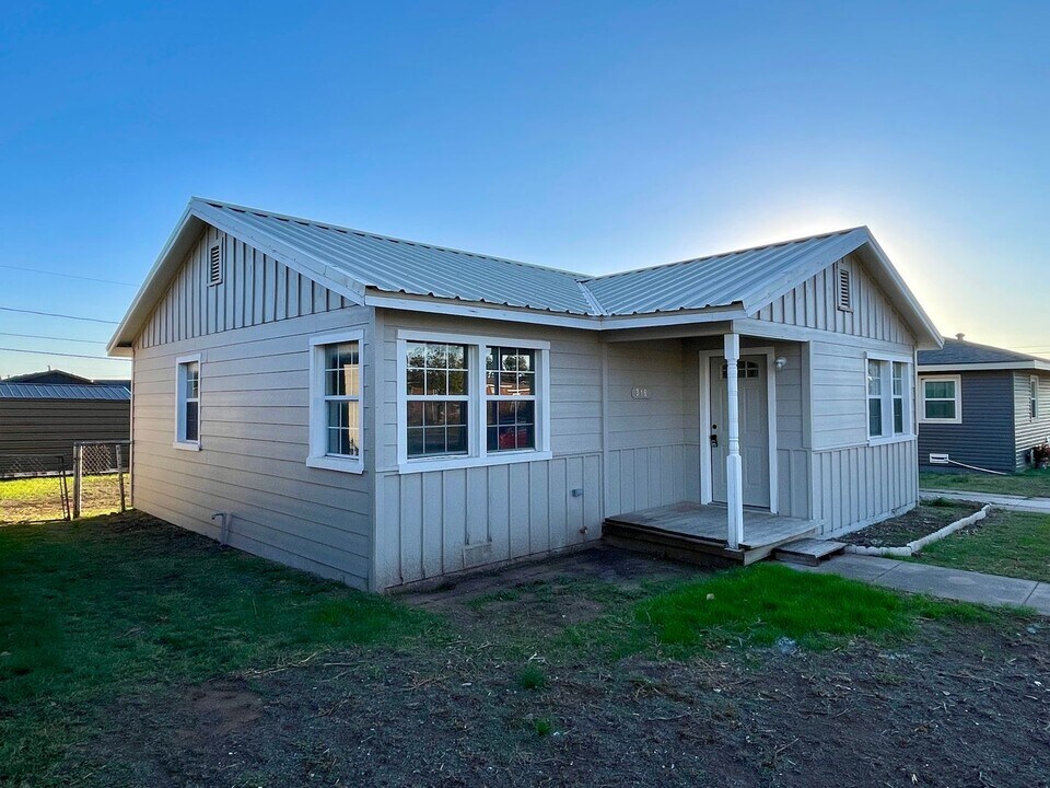 316 36th St in Snyder, TX - Building Photo
