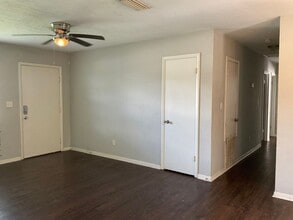 602 NW 250th St in Newberry, FL - Building Photo - Building Photo