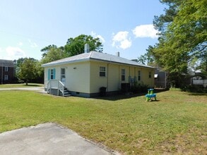 712 N B St in Bridgeton, NC - Building Photo - Building Photo