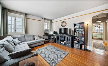 1070 Selby Ave, Unit 1070 in St. Paul, MN - Building Photo - Building Photo