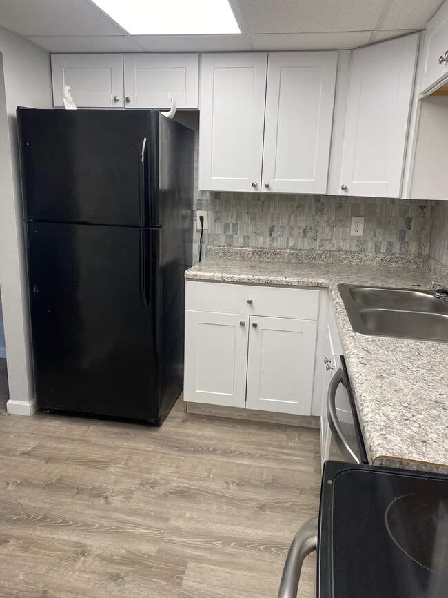 805 Illini Ave, Unit D in Pontiac, IL - Building Photo - Building Photo