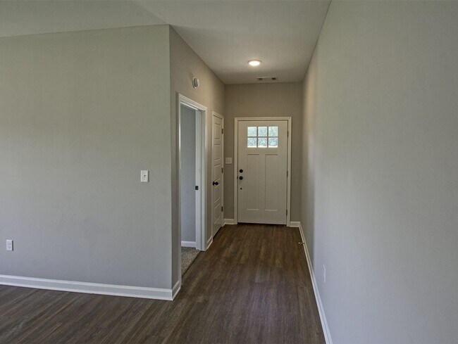 290 Tipton Crossing Ave in Atoka, TN - Building Photo - Building Photo