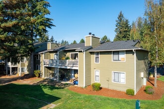 Park at Dashpoint Apartments in Federal Way, WA - Building Photo - Building Photo