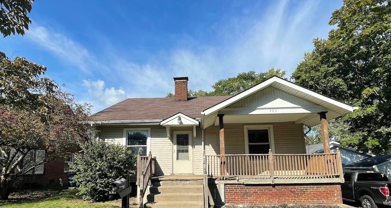 303 E Winter Ave in Danville, IL - Building Photo