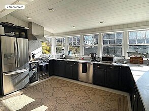 62 Abrahams Landing Rd in Amagansett, NY - Building Photo - Building Photo