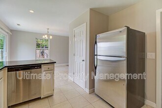 6232 Murrayville Rd in Wilmington, NC - Foto de edificio - Building Photo