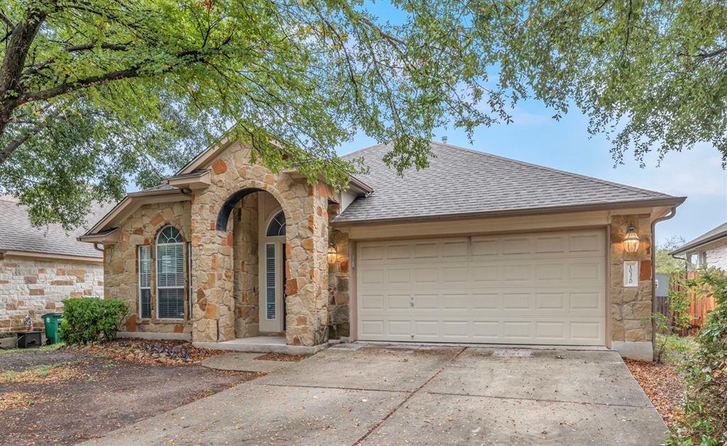 10320 Big Thicket Dr in Austin, TX - Building Photo