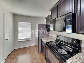 7329 Canyon Light in San Antonio, TX - Foto de edificio - Building Photo