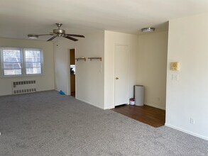 264 Glenbrook Rd in Stamford, CT - Building Photo - Building Photo
