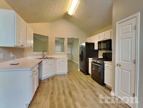 2930 Arden Ridge Dr in Suwanee, GA - Building Photo - Building Photo