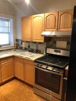 9955-9114 114 St NW in Edmonton, AB - Building Photo