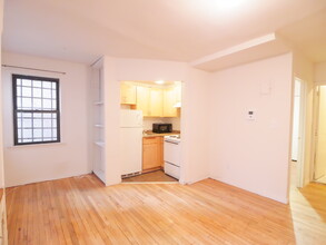 74 Irving Place in New York, NY - Building Photo - Interior Photo