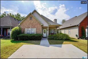 974 Savannah Ln in Calera, AL - Building Photo