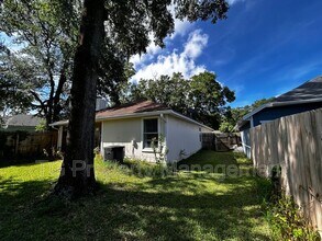 11181 Mikris Dr S in Jacksonville, FL - Building Photo - Building Photo