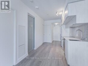 181 Dundas St E in Toronto, ON - Building Photo - Building Photo