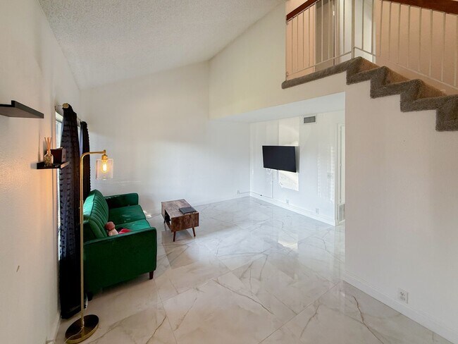 5207 Marigot Pl