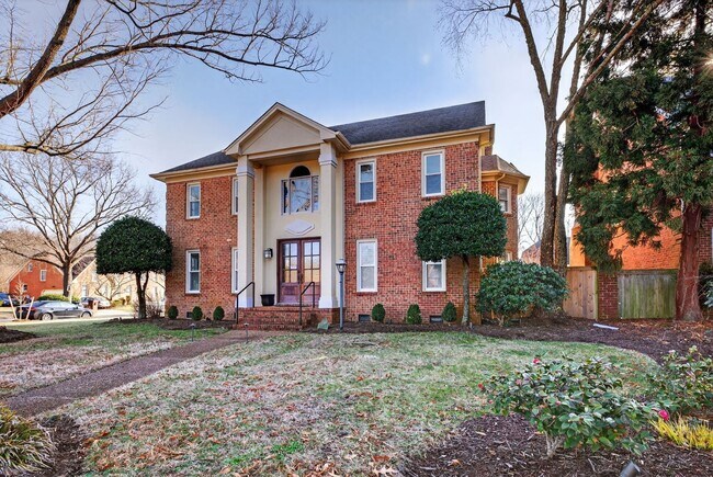 1708 Caversham Mews in Virginia Beach, VA - Building Photo - Building Photo